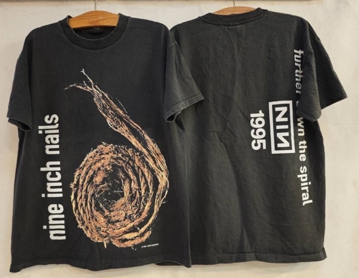 Nine Inch Nails 『The Downward Spiral』